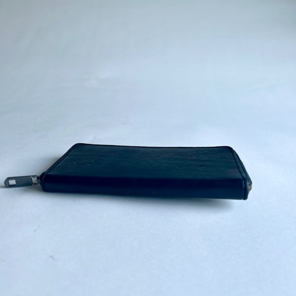 Rebecca Minkoff Black Leather RFID Blocking Zip Around Wallet - Picture 8 of 12